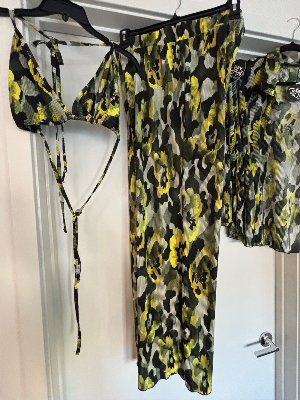 Joy Joy Yellow Floral Pleated Wide-Leg Pants